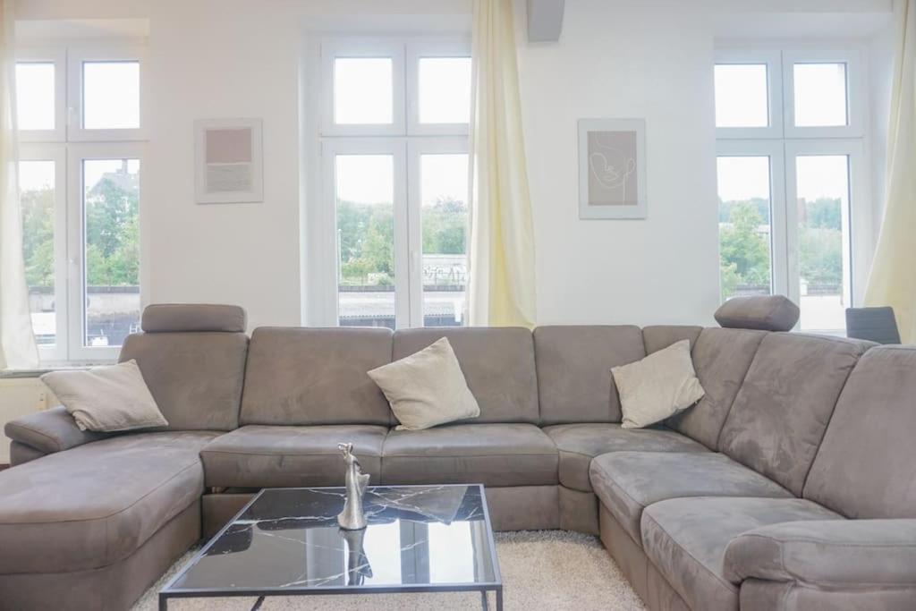 Apartment In Wuppertal - Charmante 3-Zimmer-Oase Mit Kamin Und Badewanne 外观 照片