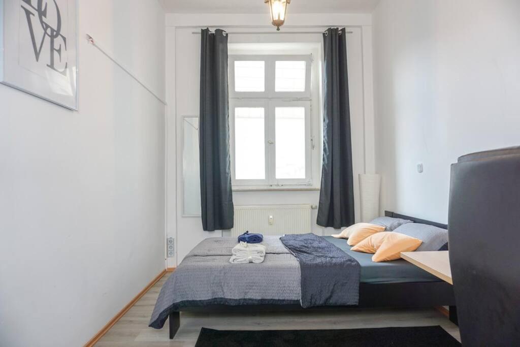 Apartment In Wuppertal - Charmante 3-Zimmer-Oase Mit Kamin Und Badewanne 外观 照片