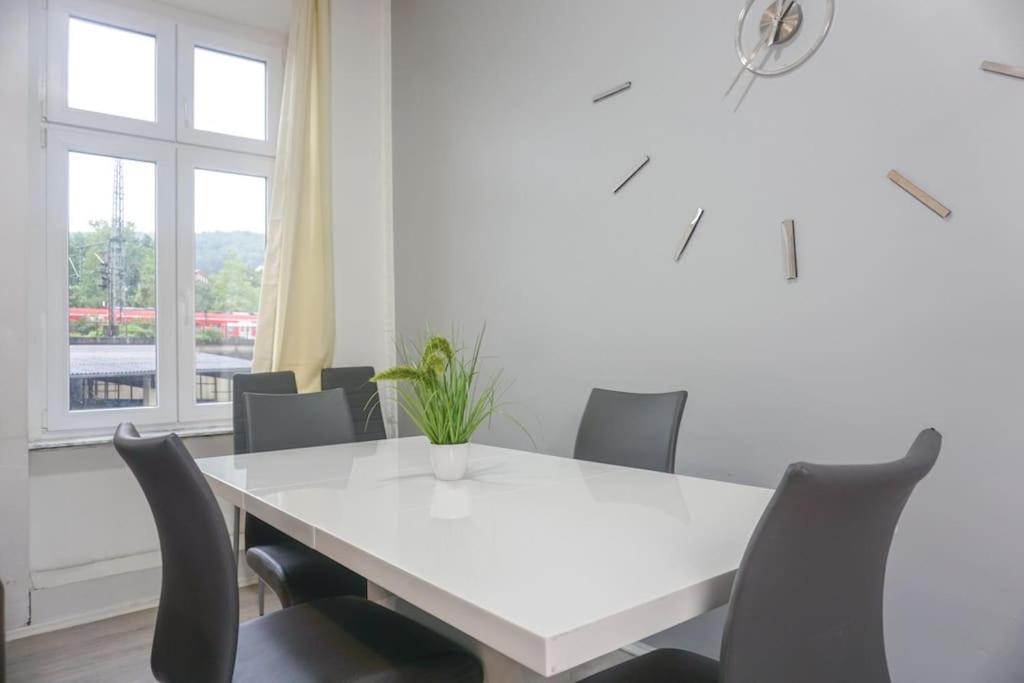 Apartment In Wuppertal - Charmante 3-Zimmer-Oase Mit Kamin Und Badewanne 外观 照片