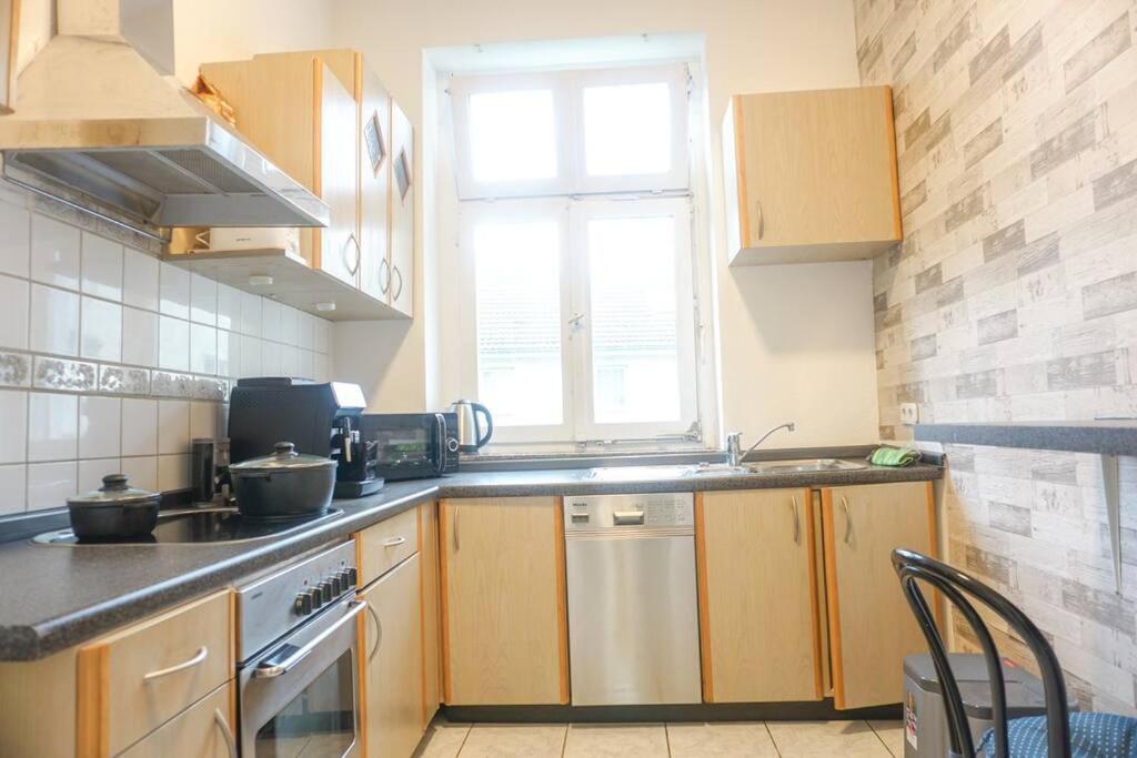 Apartment In Wuppertal - Charmante 3-Zimmer-Oase Mit Kamin Und Badewanne 外观 照片