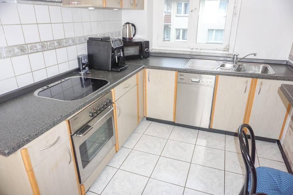 Apartment In Wuppertal - Charmante 3-Zimmer-Oase Mit Kamin Und Badewanne 外观 照片